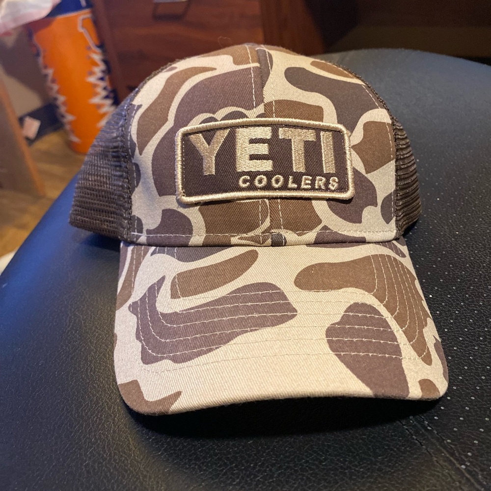 Yeti trucker hat